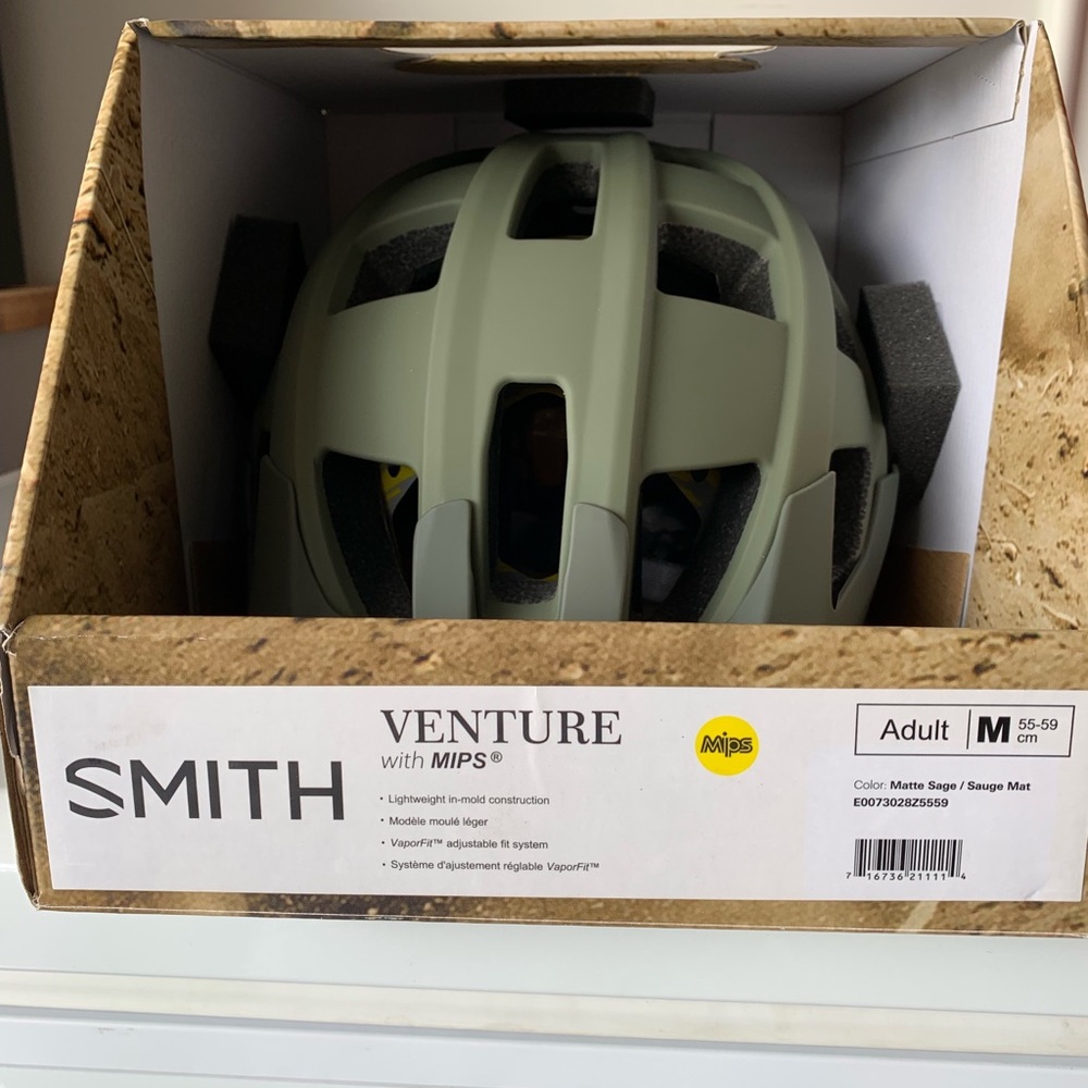 Mens Smith Venture bike helmet.